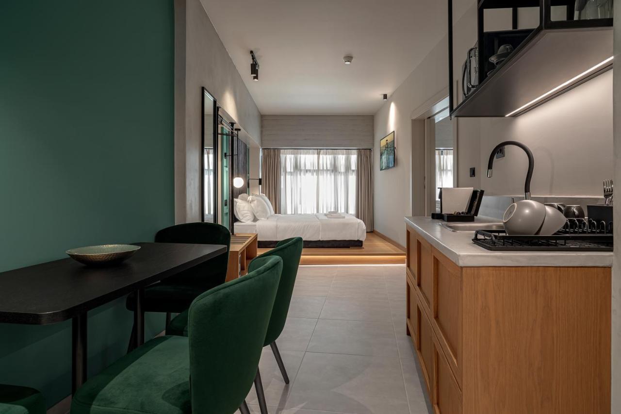 Original Studio Kitchenette