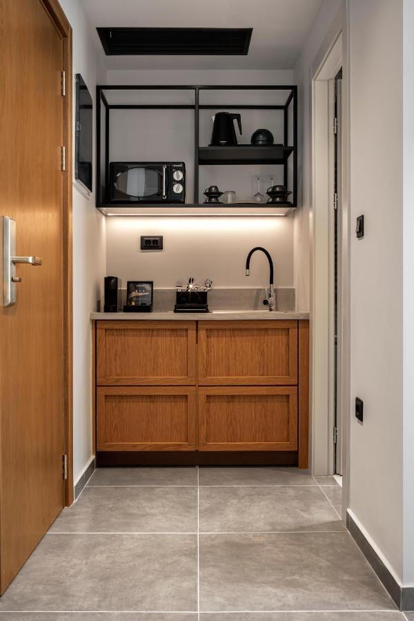 Compact Studio Kitchenette