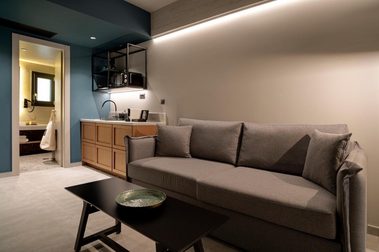 Original Studio Kitchenette