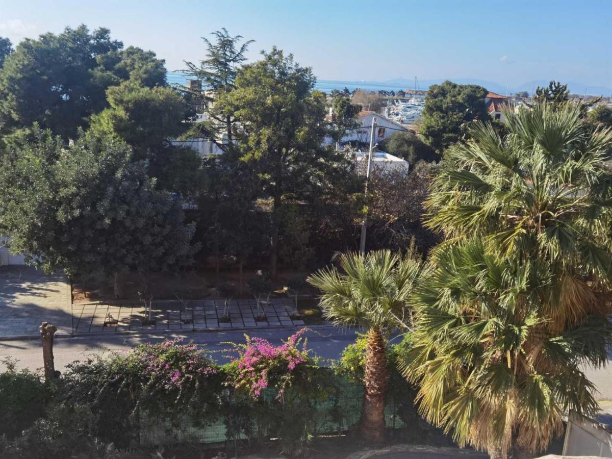 Camera Matrimoniale con Vista Giardino