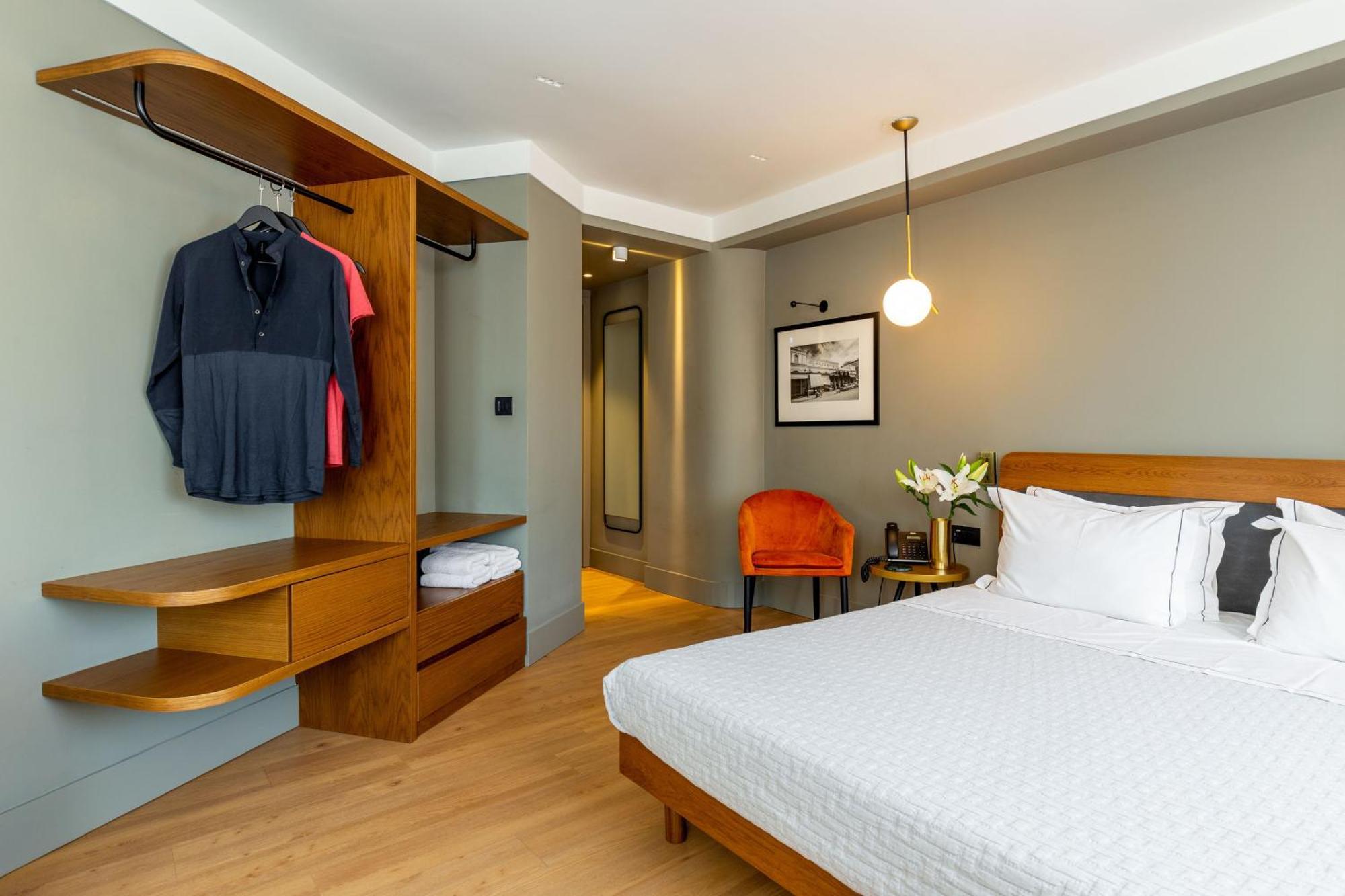 Spacious Room