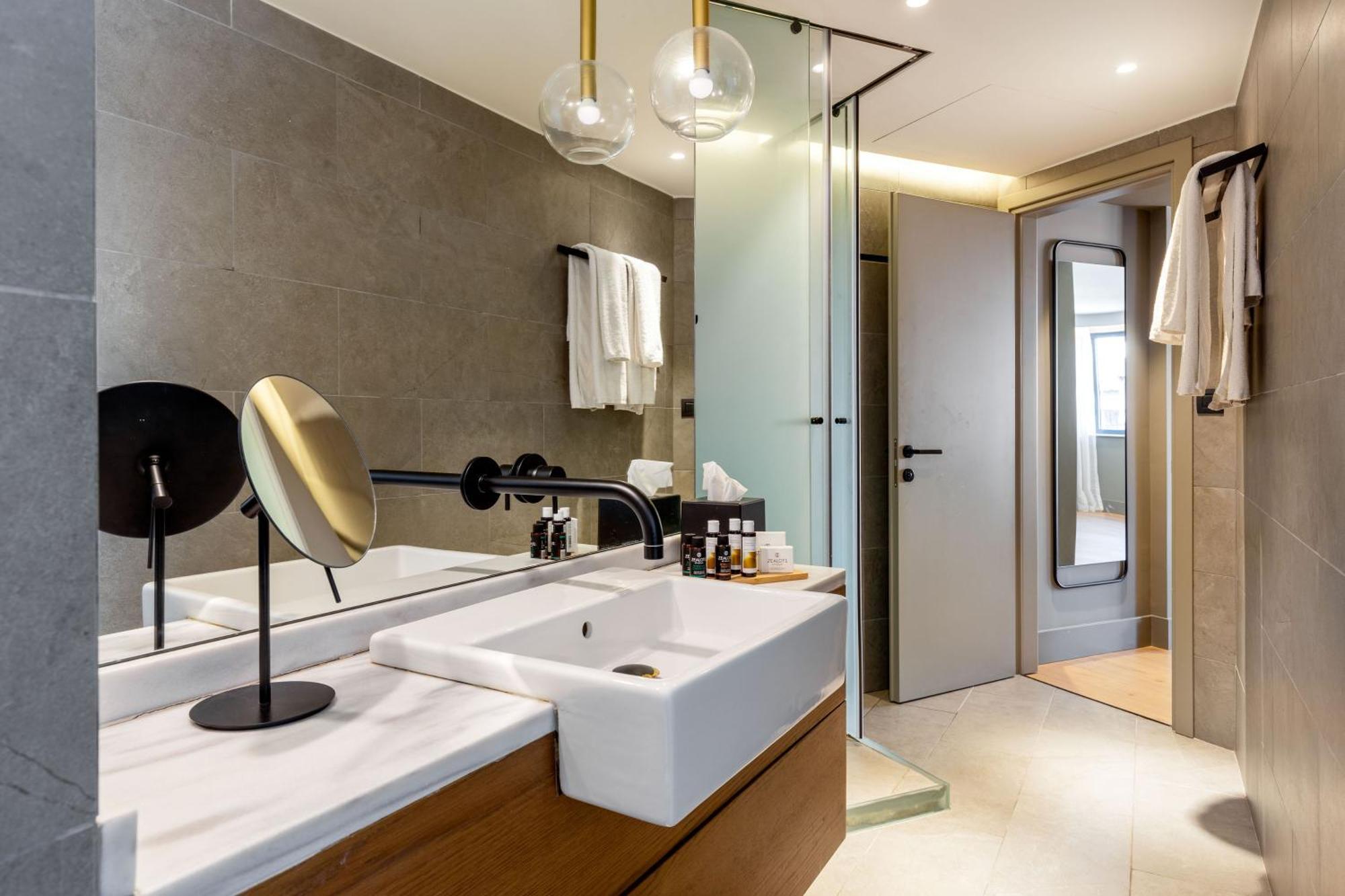 Spacious Room