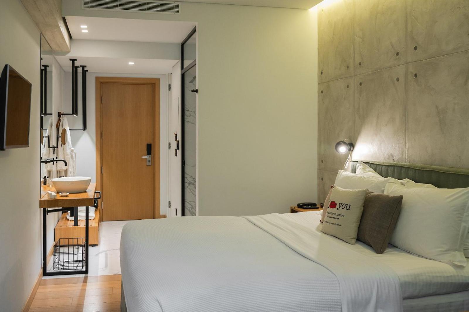 Budget Double Room Proxy