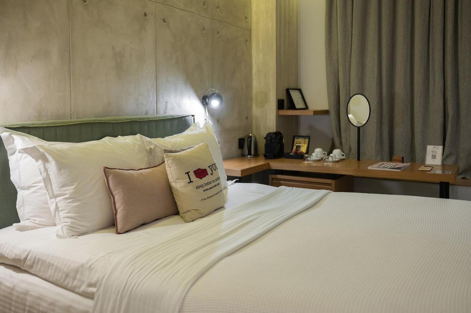 Budget Double Room Proxy