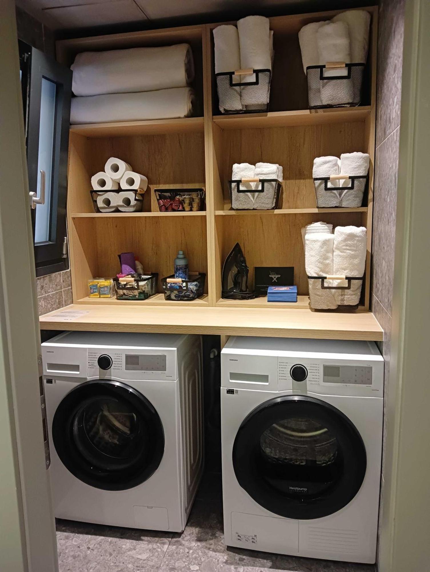 Compact Studio Kitchenette