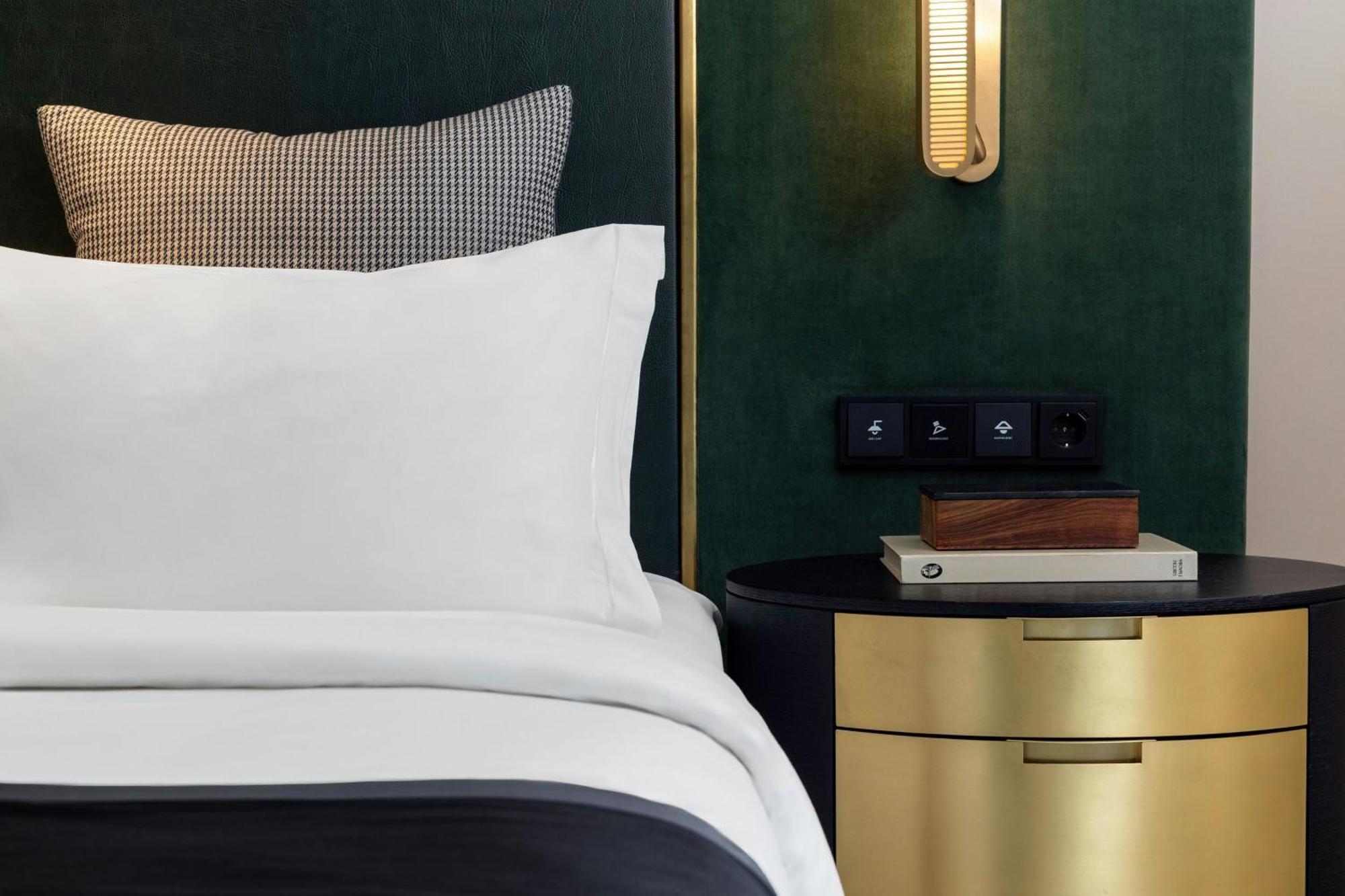 City View Executive Guestroom 1 king Bed