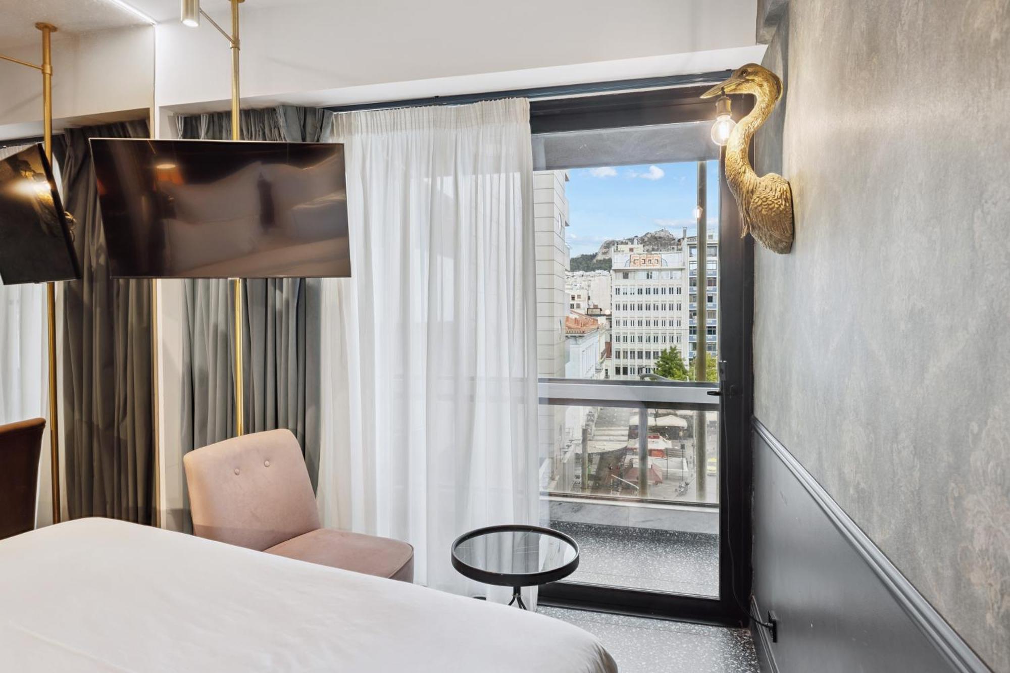 Savvy Room Balcony & City View