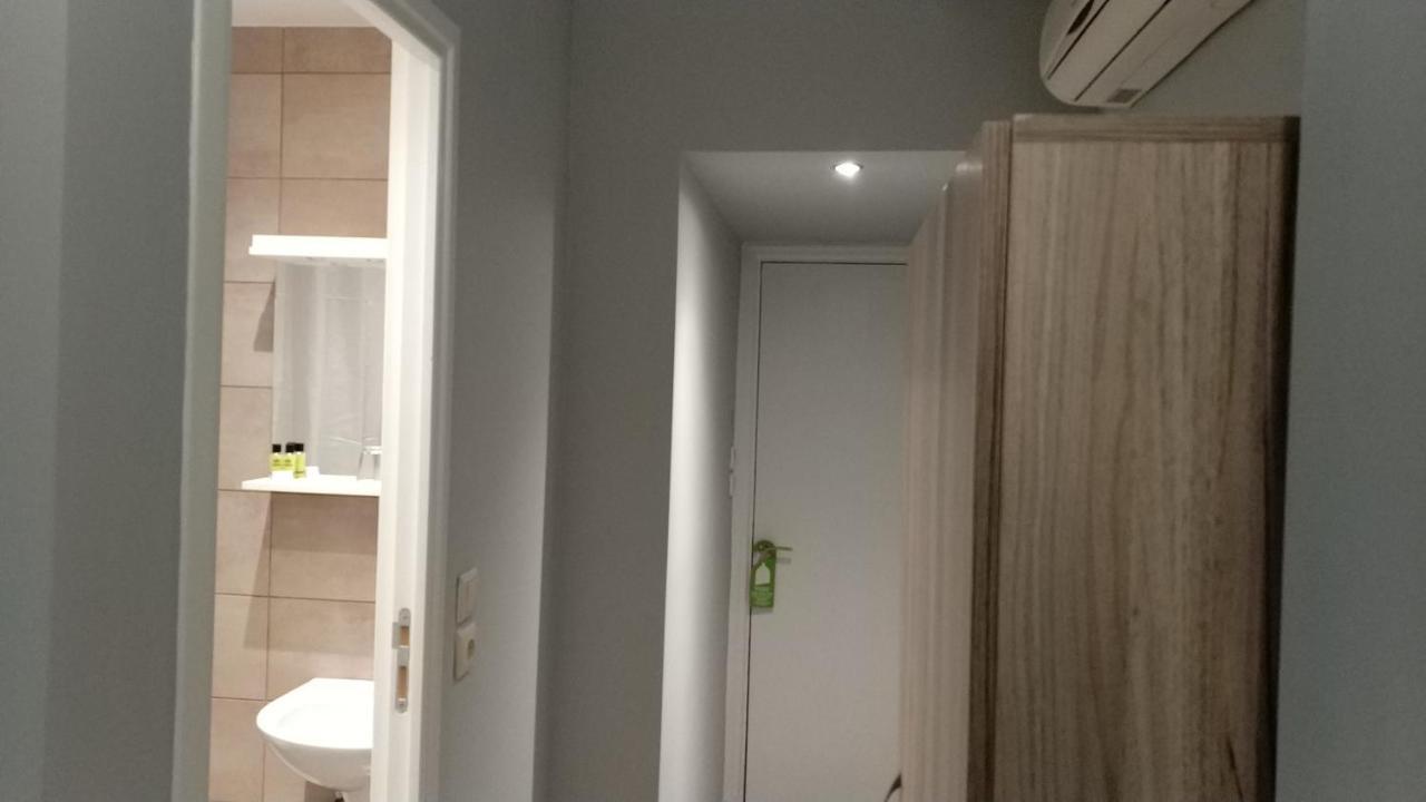 Standard Single Room,775186543:JPEG