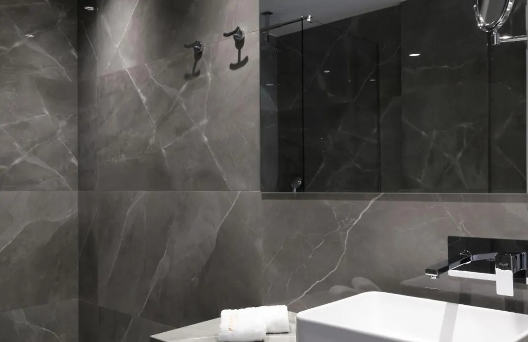 Praxitelous Luxury Suites-1