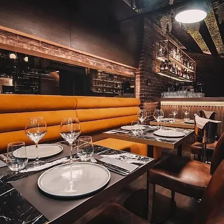 Project 3 Urban Chic Hotel-2